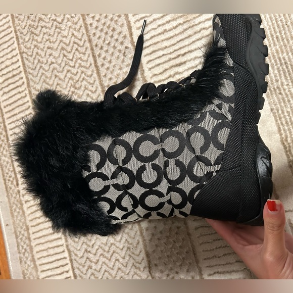 ✨ Coach Jennie Style Snow Winter Fur Boots ✨ - Picture 8 of 9